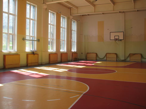 Спортивный зал в школе №82