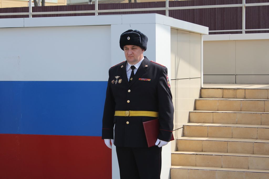 Командир части, подполковник Александр Герцен